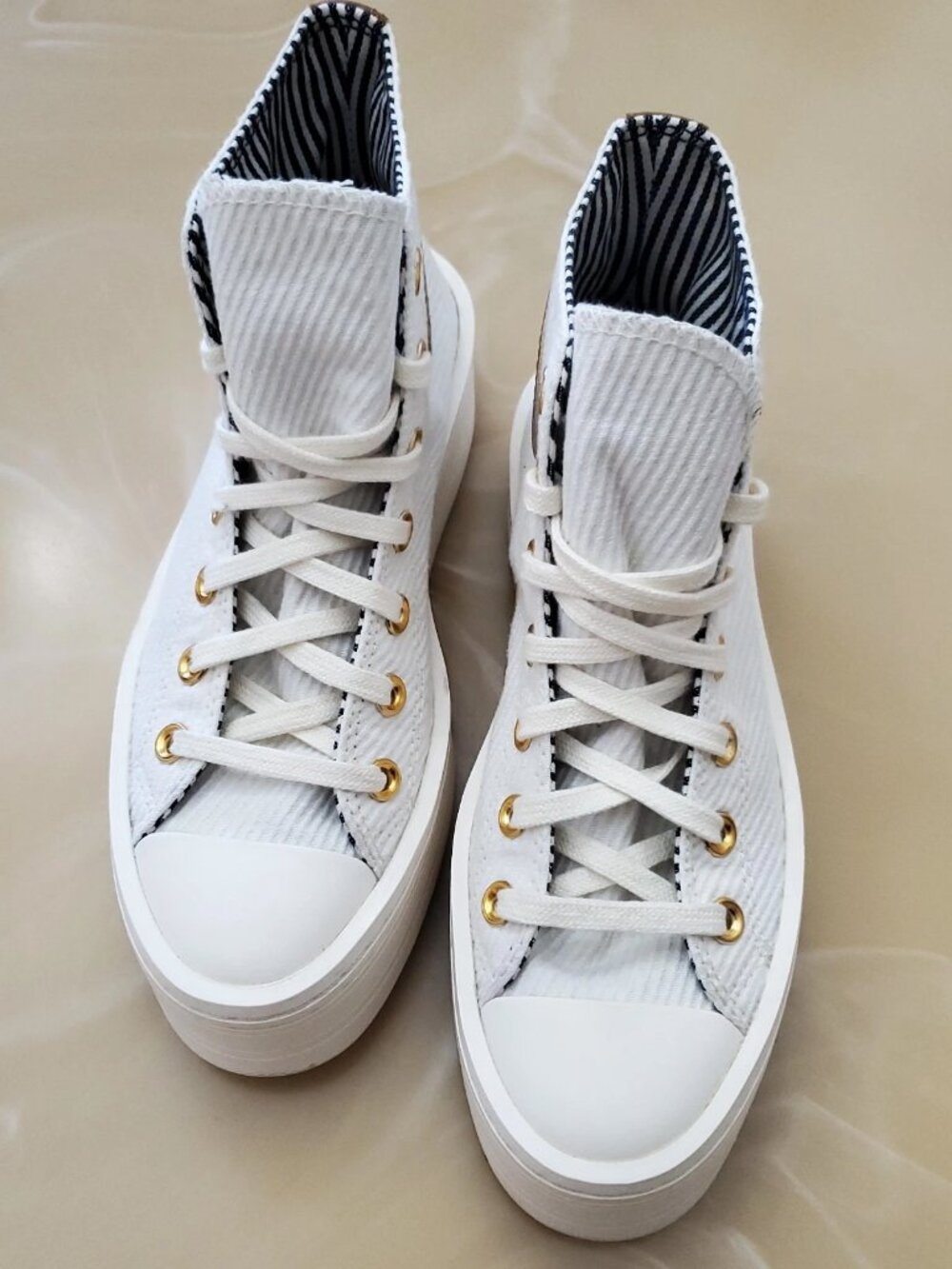 Converse Chuck Taylor All Star Lift Platform Women's Sneakers Size 6.5 - Picture 3 of 15